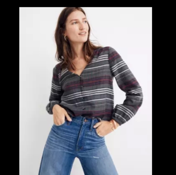 Madewell plaid v-neck button down - Picture 1 of 4